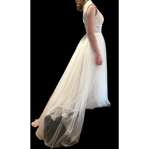Sorayan size XS Wedding Dress - Picture 9 of 12